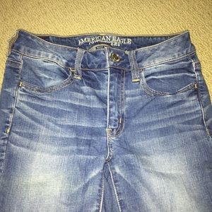 AE light wash jeggings